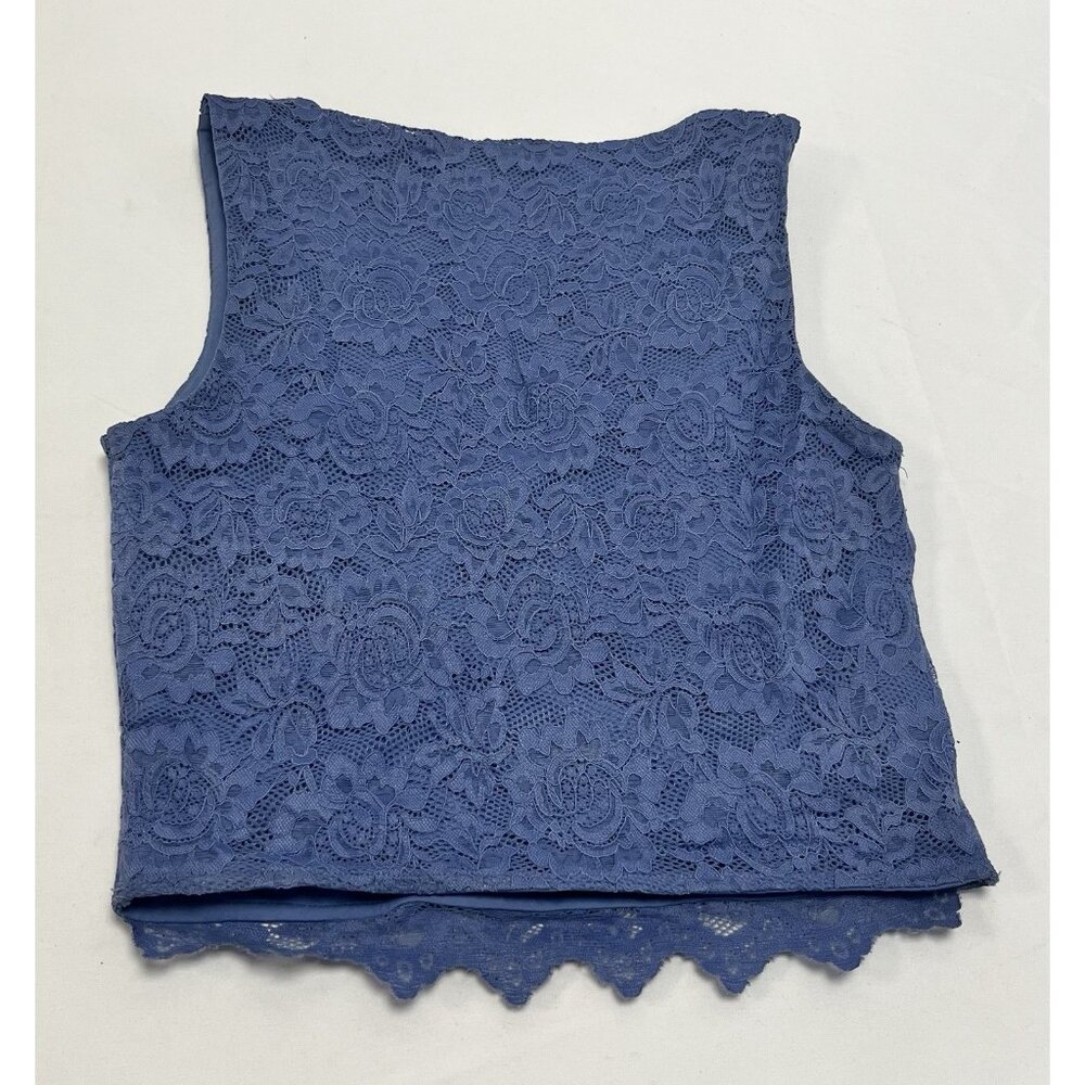 Reoria Blue Cropped Tank Top Lace Overlay Size M Small V Neck 💙 - Picture 4 of 5